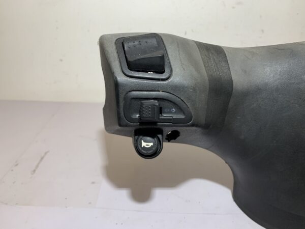 couvre guidon arrière piaggio zip 2t – Image 2