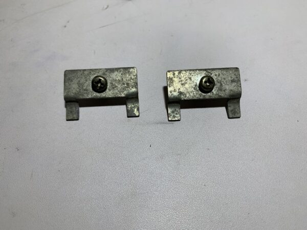 charnière de boite à gants piaggio zip 2t