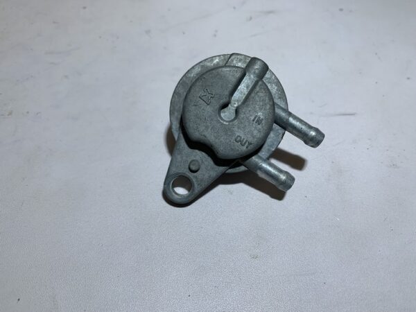 robinet dépression essence piaggio zip 2t