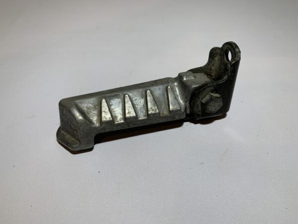 repose pied passager droit Peugeot ludix