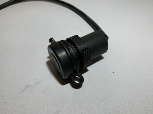 prise usb tnt motor boston 4t – Image 4
