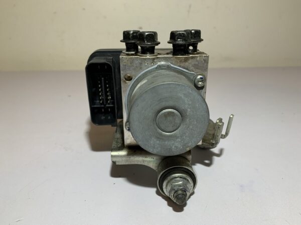 bloc ABS yamaha tmax 530 (2012 - 2016) – Image 2