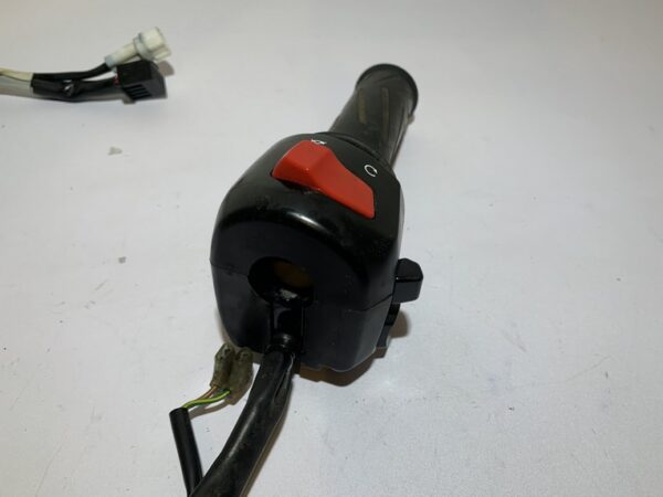 commodo droit poignée de gaz yamaha tmax 530 (2012 - 2016) – Image 7