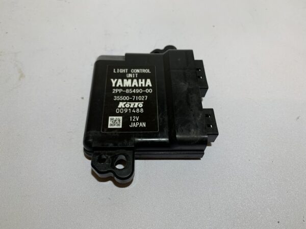 écu light control unit droit optique de phare yamaha tmax 530 – Image 2