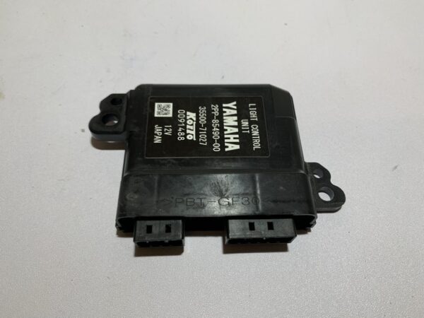 écu light control unit droit optique de phare yamaha tmax 530 – Image 3