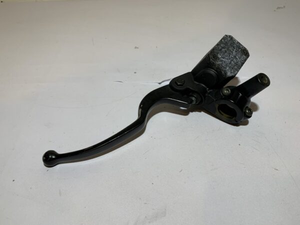 maitre cylindre de frein arrière yamaha xmax 125 (2006 - 2009) – Image 2