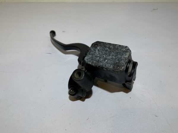 maitre cylindre de frein arrière yamaha xmax 125 (2006 - 2009) – Image 3