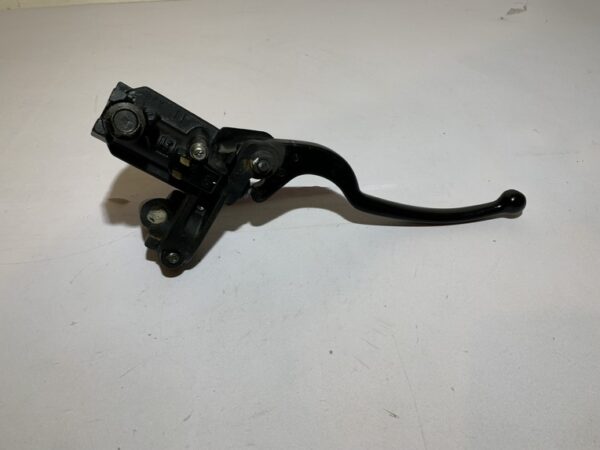 maitre cylindre de frein arrière yamaha xmax 125 (2006 - 2009) – Image 7