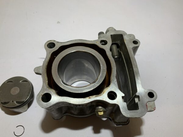cylindre origine yamaha xmax 125 (2006 - 2009) – Image 3