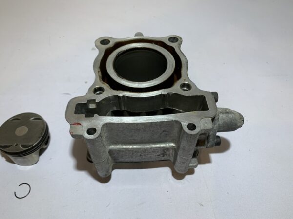 cylindre origine yamaha xmax 125 (2006 - 2009) – Image 4