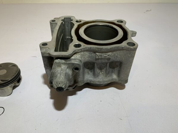 cylindre origine yamaha xmax 125 (2006 - 2009) – Image 5