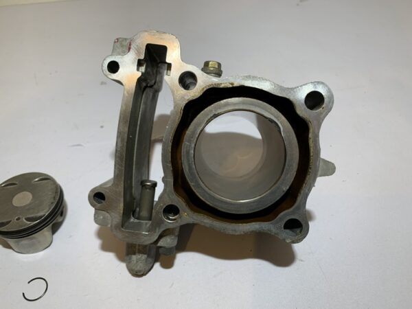 cylindre origine yamaha xmax 125 (2006 - 2009) – Image 7