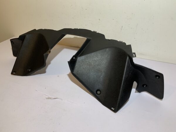 couvre guidon inférieur yamaha xmax 125 (2006 - 2009) – Image 3