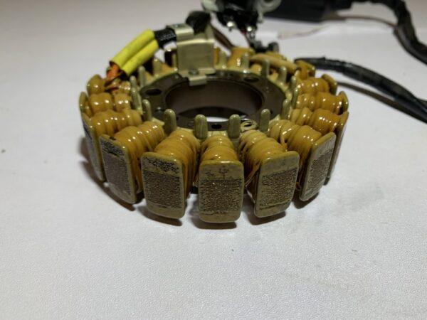 stator d'allumage yamaha xmax 125 (2006 - 2009) – Image 3