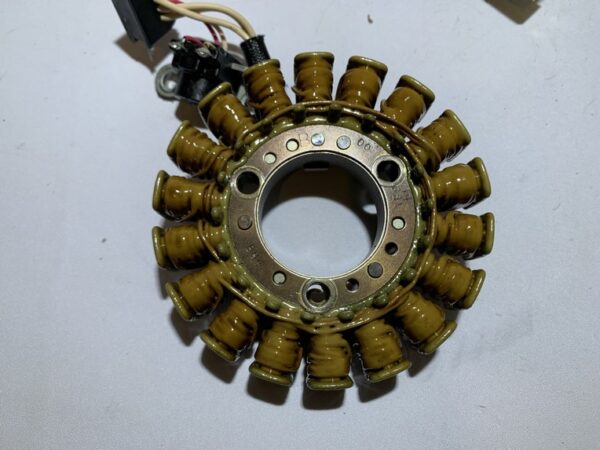 stator d'allumage yamaha xmax 125 (2006 - 2009) – Image 8