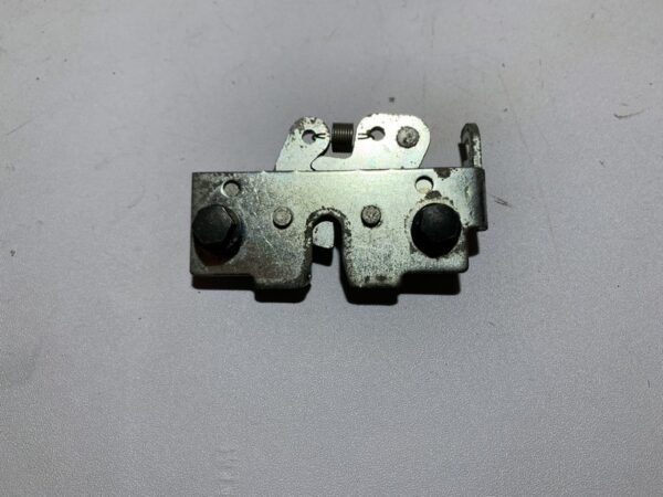 serrure de selle gauche yamaha xmax 125 (2006 - 2009)