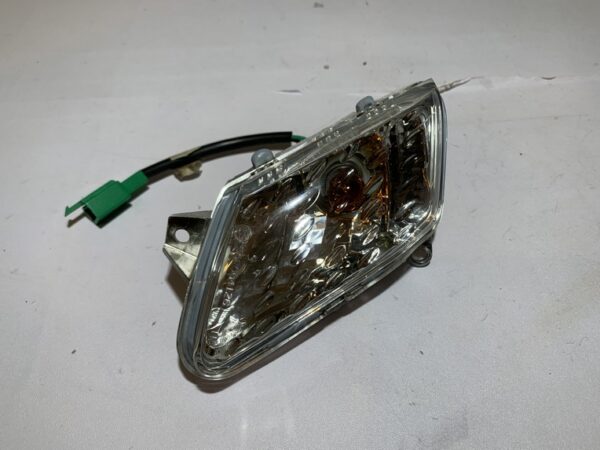 clignotant avant droit yamaha xmax 125 (2006 - 2009)