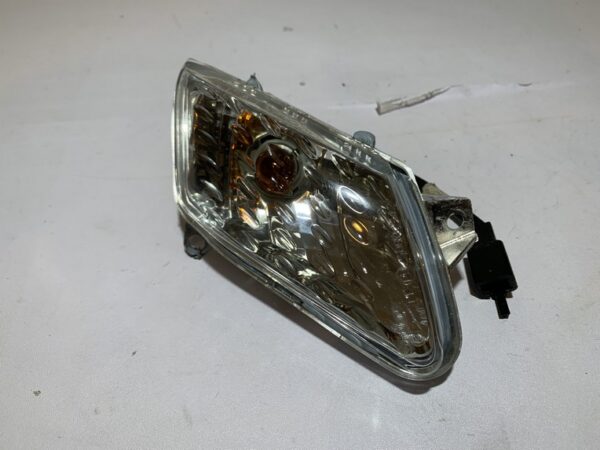 clignotant avant gauche yamaha xmax 125 (2006 - 2009)