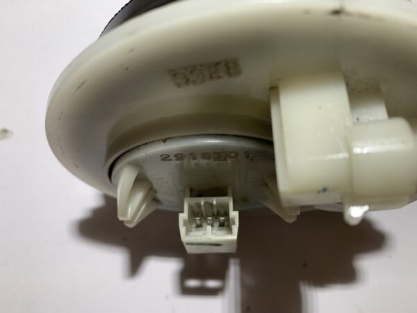 pompe à essence yamaha xmax 125 (2006 - 2009) – Image 9