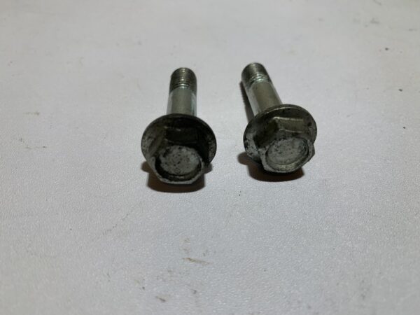 vis de fixation étrier de frein arrière yamaha xmax 125 2006 - 2009 – Image 3
