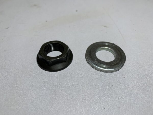 écrou rotor d'allumage yamaha xmax 125 (2006 - 2009) – Image 2