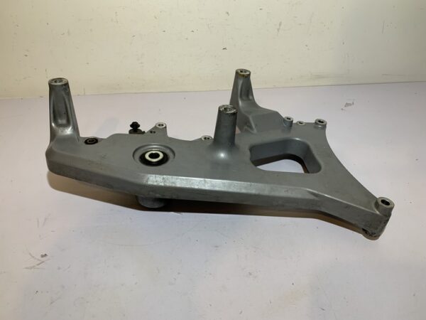 support échappement yamaha xmax 125 (2006 - 2009) – Image 4