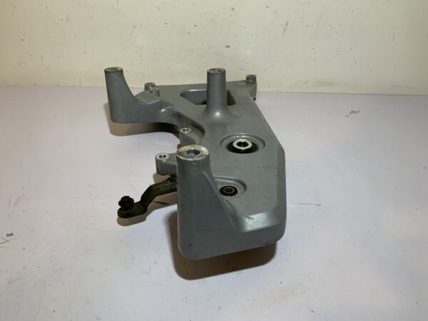 support échappement yamaha xmax 125 (2006 - 2009) – Image 7
