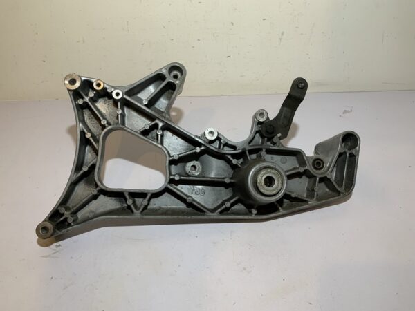 support échappement yamaha xmax 125 (2006 - 2009) – Image 8