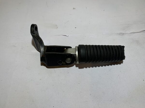 repose pied passager gauche yamaha xmax 125 (2006 - 2009)
