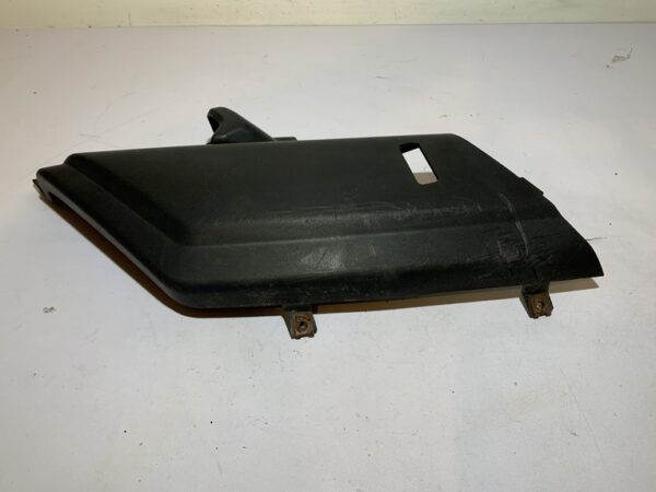 cache repose pied droit yamaha xmax 125 (2006 - 2009) – Image 2