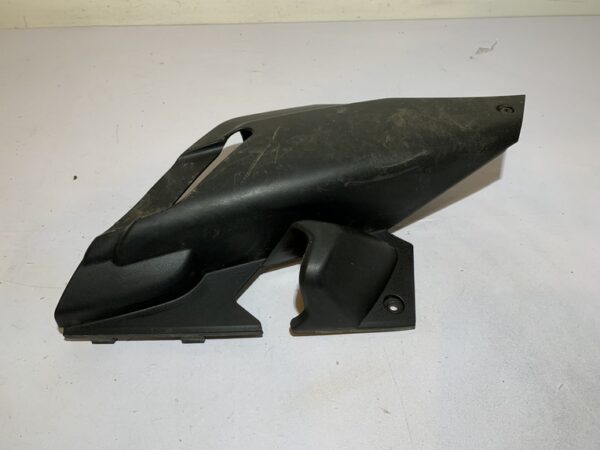 cache repose pied passager gauche yamaha xmax 125 – Image 6