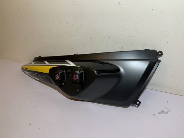 carénage arrière droit mbk stunt / yamaha slider – Image 3