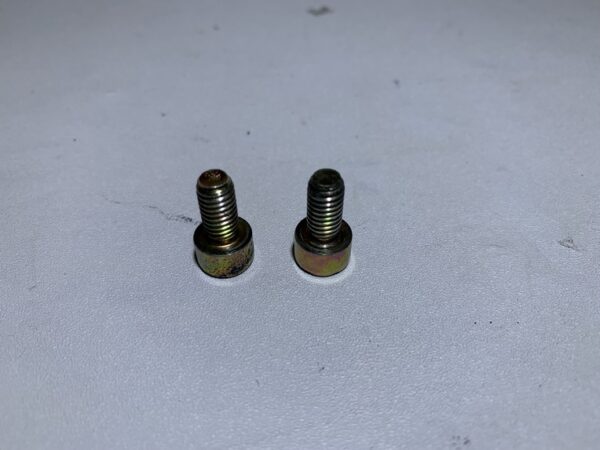 vis patte de fixation de démarreur mbk nitro / booster – Image 3