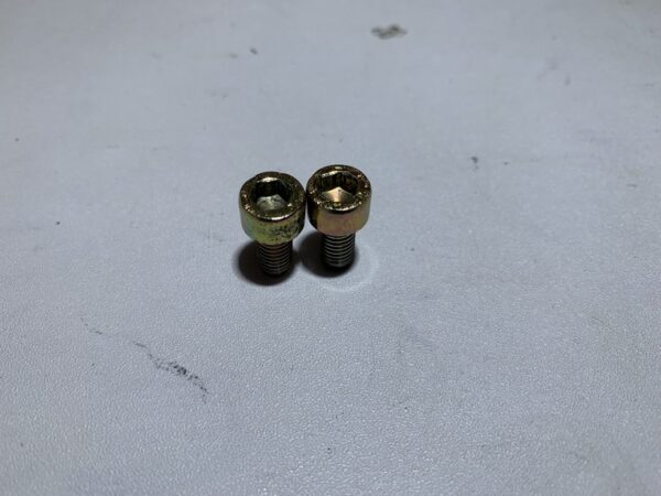 vis patte de fixation de démarreur mbk nitro / booster – Image 5