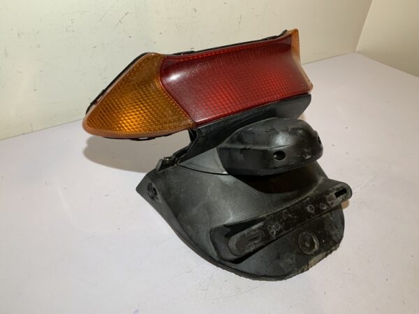 feu arrière yamaha tmax 500 (2001 - 2007) – Image 2