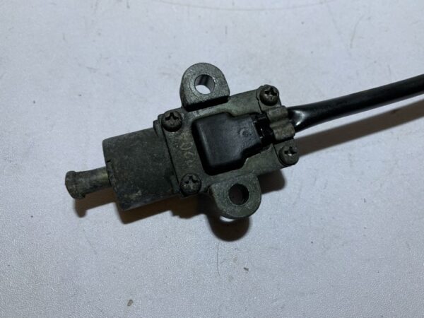 capteur de béquille latérale yamaha tmax 500 (2001 - 2007) – Image 4