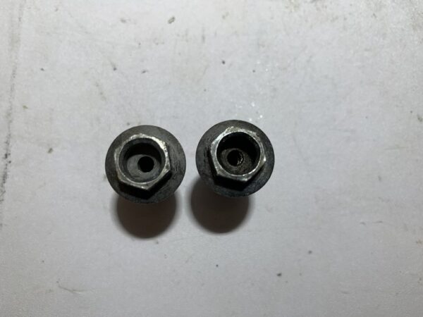vis de fixation étrier de frein avant yamaha tmax 500 (2001 - 2003) – Image 4