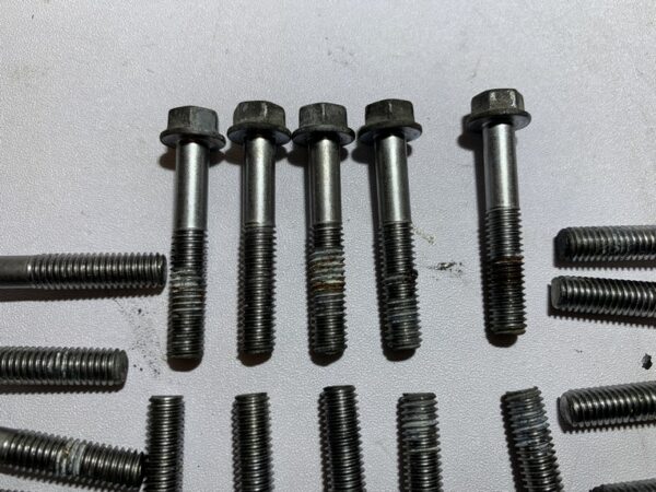 vis de fixation carter de transmission yamaha tmax 500 – Image 5
