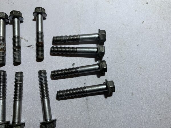 vis de fixation carter de transmission yamaha tmax 500 – Image 6