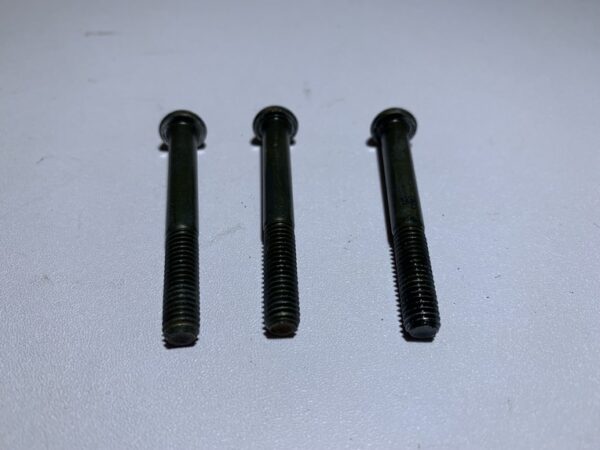 vis de fixation de pompe à huile yamaha tmax 500 (2001 - 2007) – Image 2