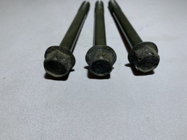 vis de fixation bras oscillant yamaha tmax 500 (2001 - 2007) – Image 3
