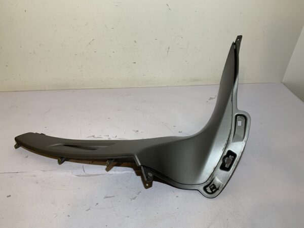 carénage latéral avant gauche piaggio beverly 350 sport touring – Image 4