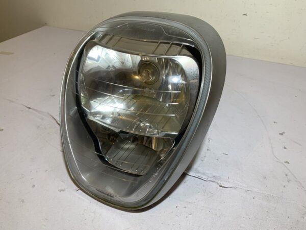 phare avant piaggio beverly 350 sport touring (2012 - 2016) – Image 4