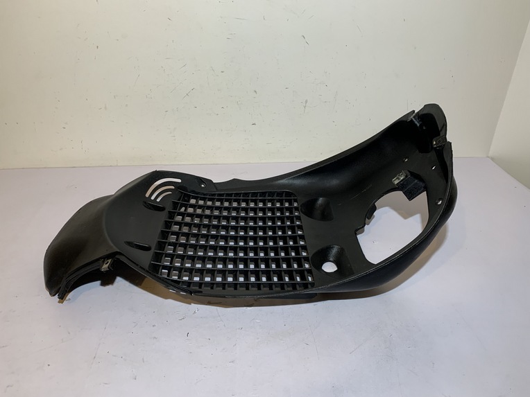grille de radiateur piaggio beverly 350 sport touring (2012 - 2016) – Image 4