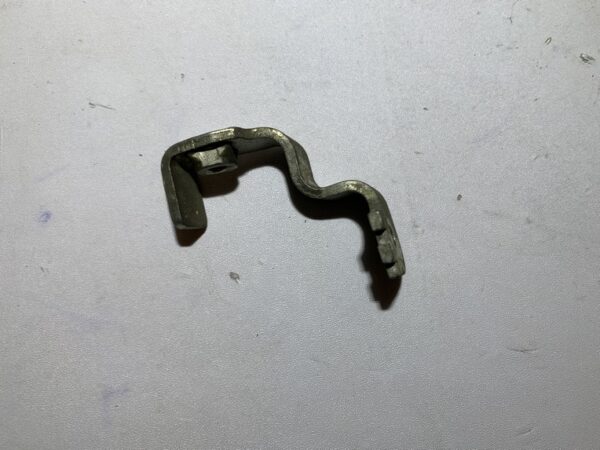 patte de fixation injecteur piaggio beverly 350 sport touring