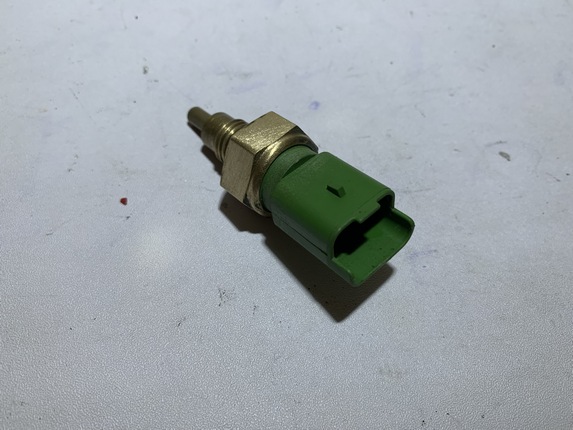 sonde de température piaggio beverly 350 sport touring – Image 3