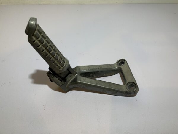 platine repose pied passager gauche kawasaki zx6r 1995 - 1997 – Image 4