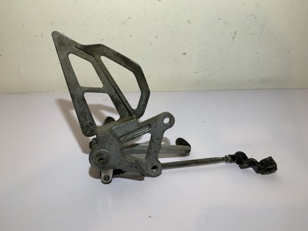 platine repose pied avant gauche kawasaki zx6r ninja (1995 - 1997) – Image 7
