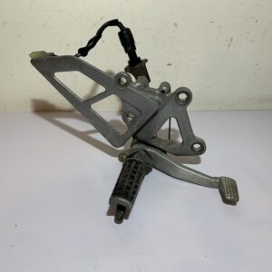 platine repose pied avant droite kawasaki zx6r ninja (1995 - 1997)