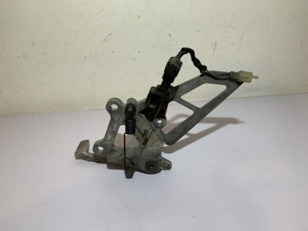 platine repose pied avant droite kawasaki zx6r ninja (1995 - 1997) – Image 6